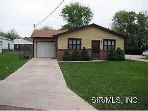 208 S 32nd St photo 1