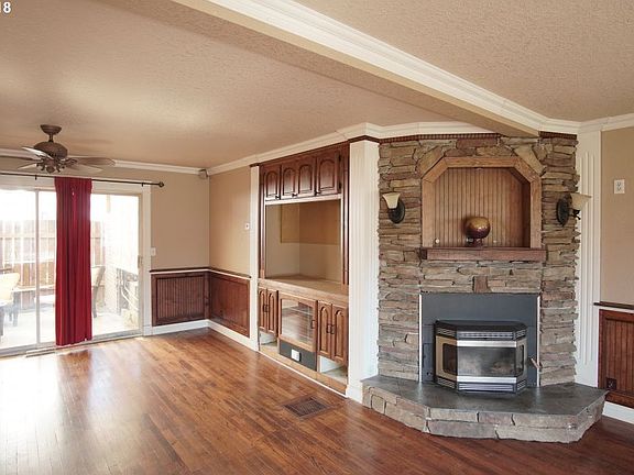 4th image of 8008 NE 58th St