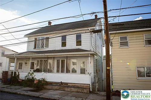 68 W Center St Photo 1