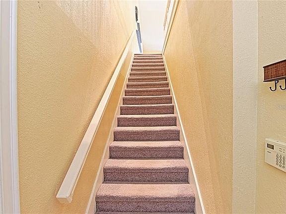 4th image of 608 Arbor Lake Ln #608