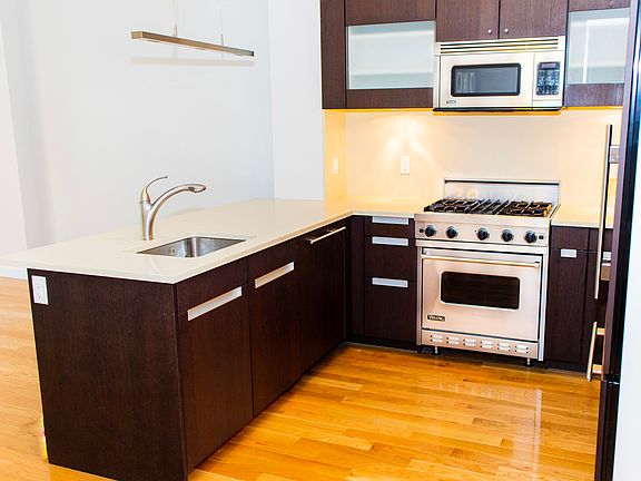 2nd image of 454 W 54th St APT 4H