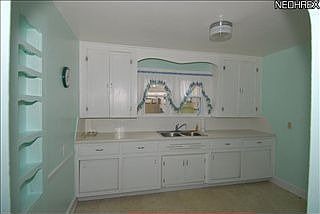 5th image of 526 Glendale Ave