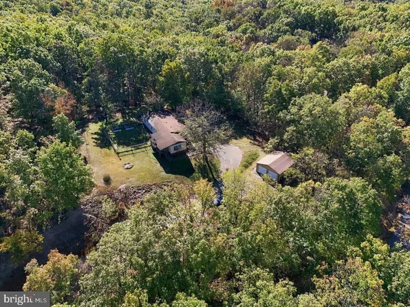 698 Horseshoe Rd, Keyser, WV 26726