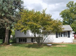 174 Warden Ave, Elyria, OH 44035