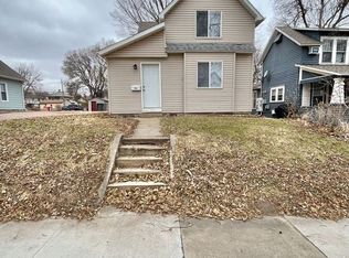 741 S 3rd Ave, Sioux Falls, SD 57104