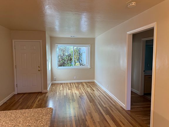 4th image of 725 Laurel St #723