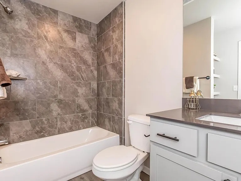 7715 Owen Ln — Photo 17