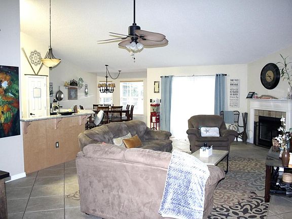 3rd image of 1465 Connemara Cir