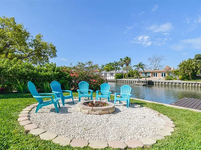 3922 Fontainebleau Dr — Photo 48