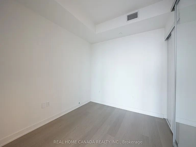 448 Burnhamthorpe Rd W #4712 — Photo 8