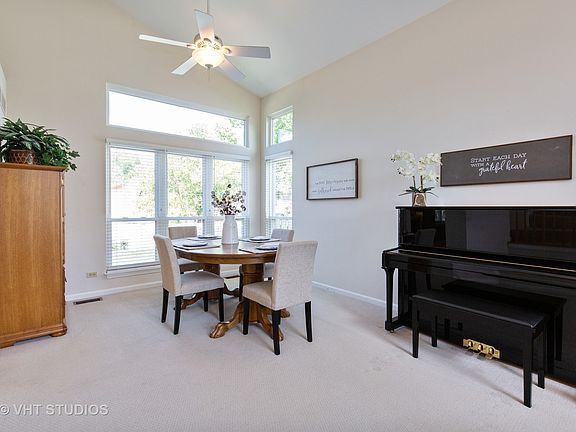 5th image of 962 Tallgrass Dr