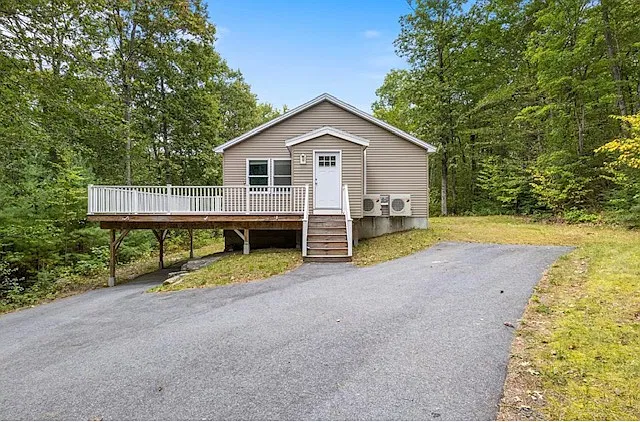 Fox Run Rd, Gray — Photo 1