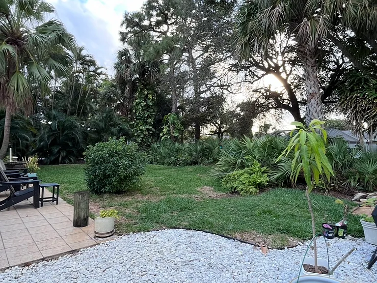 902 SE Ocean Ave — Photo 18