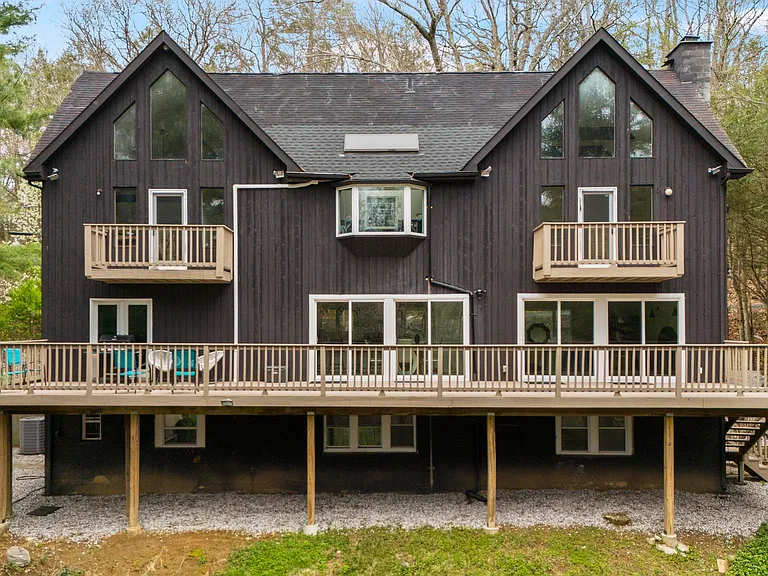 25 Hillside Dr — Photo 1