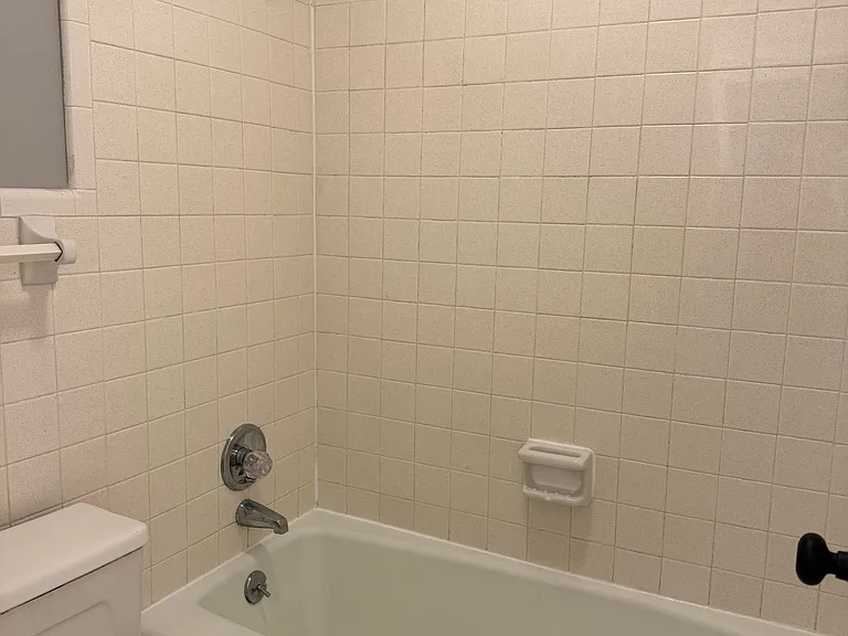526 Main St #2 — Photo 10