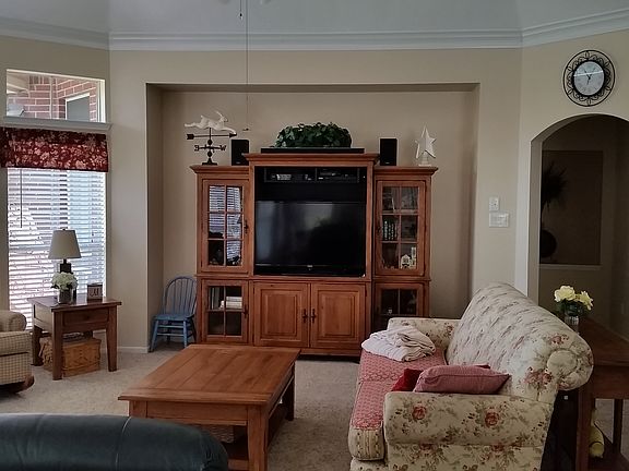 4th image of 12211 Enclave Ct