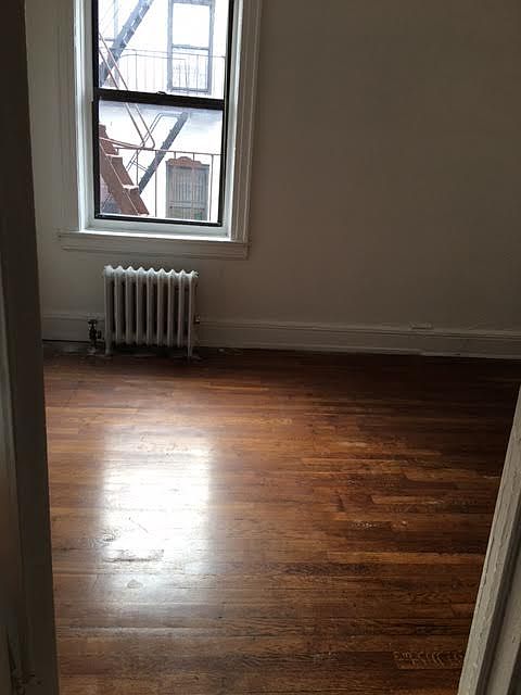 2nd image of 2581 34th St #5C