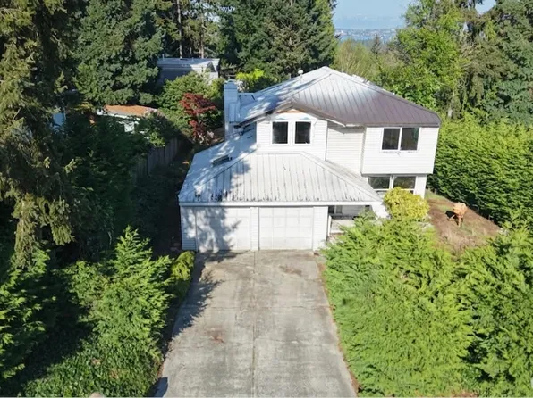 2915 98th Avenue NE, Clyde Hill, WA 98004
