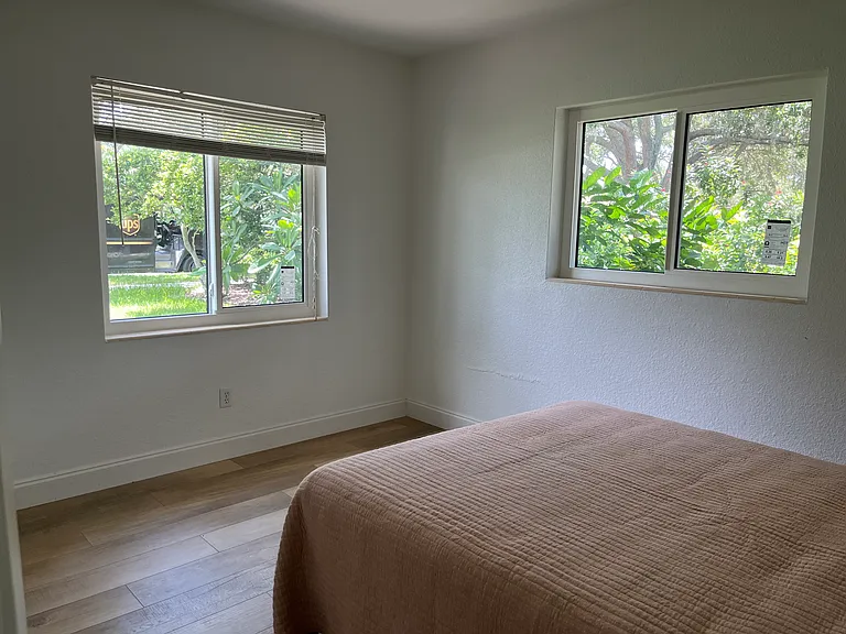 Magnolia Dr — Photo 11