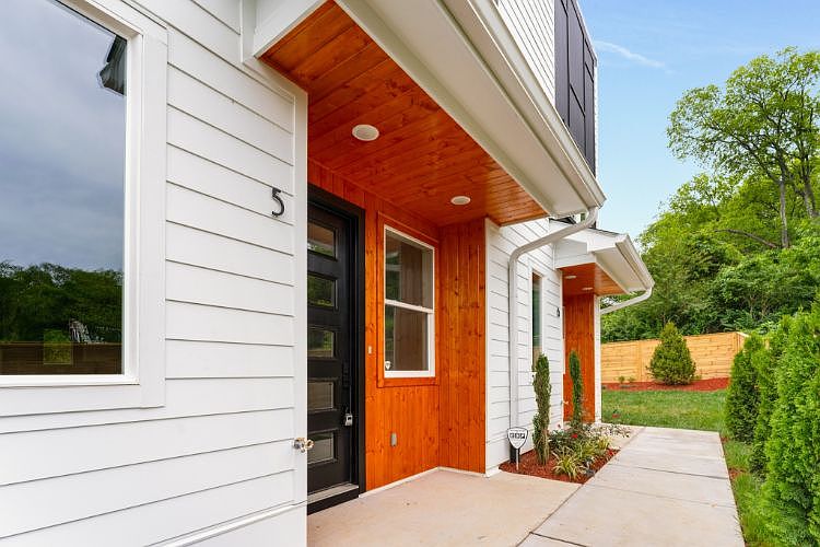 2nd image of 805 Cherokee Ave #6