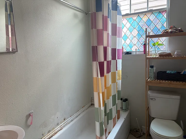 1204 Bartholomew St #A — Photo 7