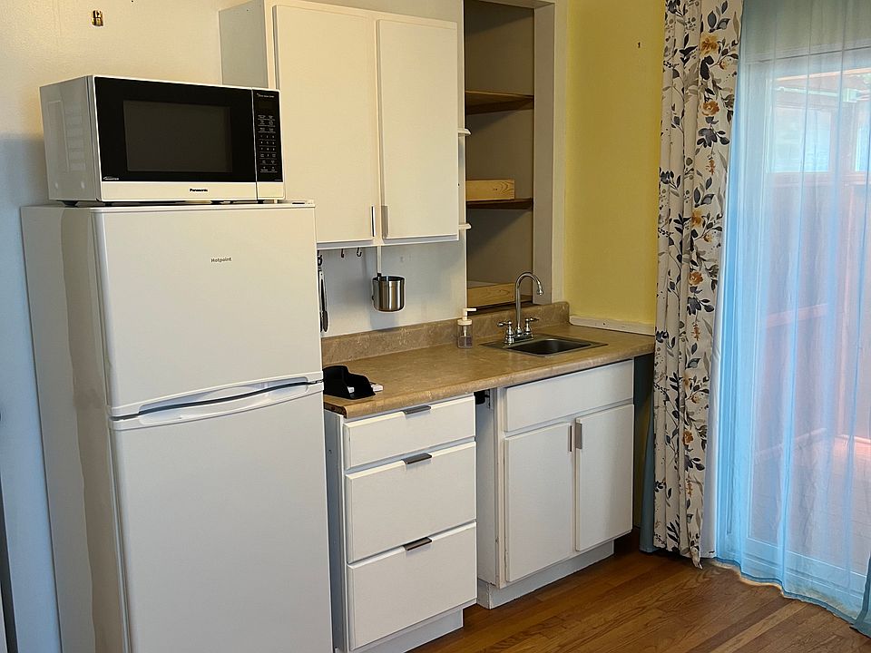 1st image of 3531 W 225th St