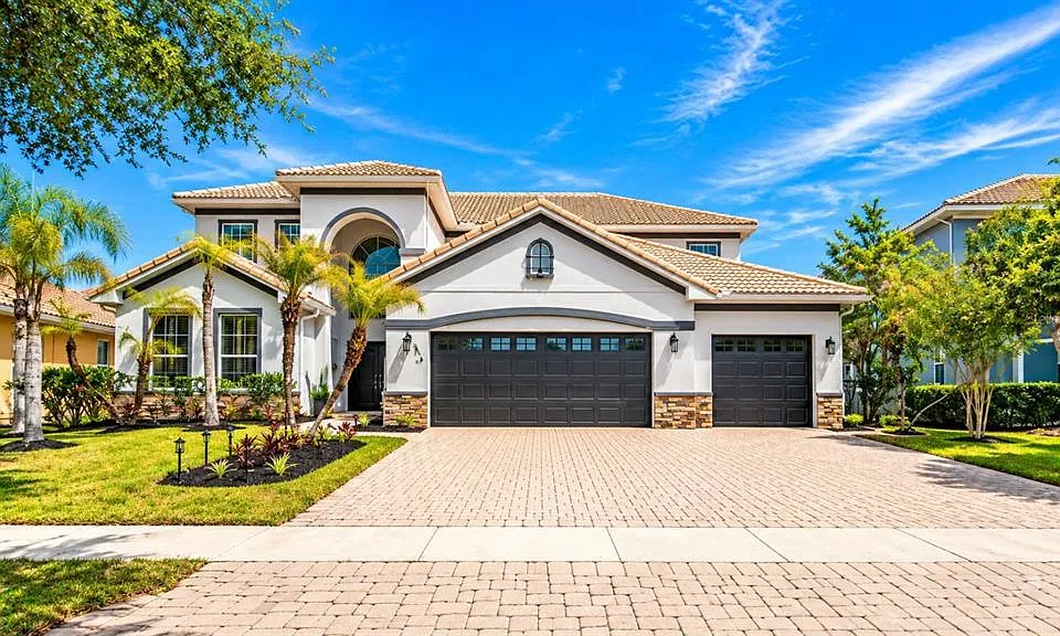 3747 Eagle Isle Cir
