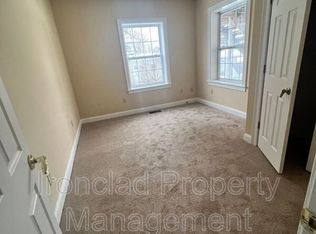 625 Main St APT 1, Portland, CT 06480