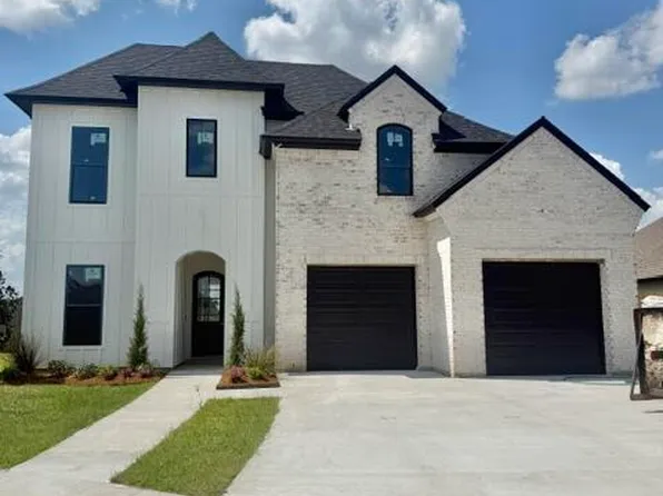 101 Amsterdam Ave, Youngsville, LA 70592