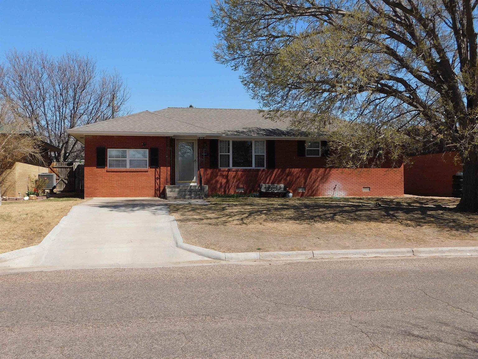 1607 N James St, Guymon, OK 73942 Zillow