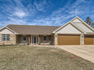 5274 381st Ln, North Branch, MN 55056