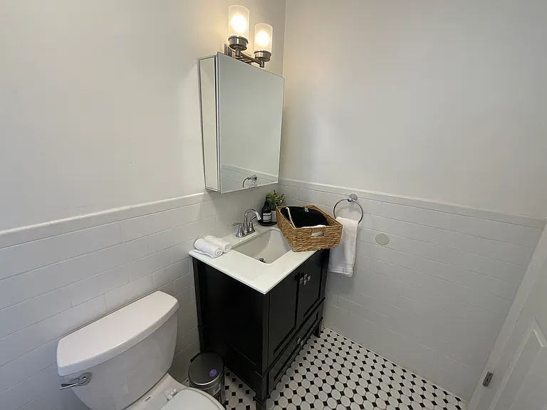 134 Wayne St #2 — Photo 12