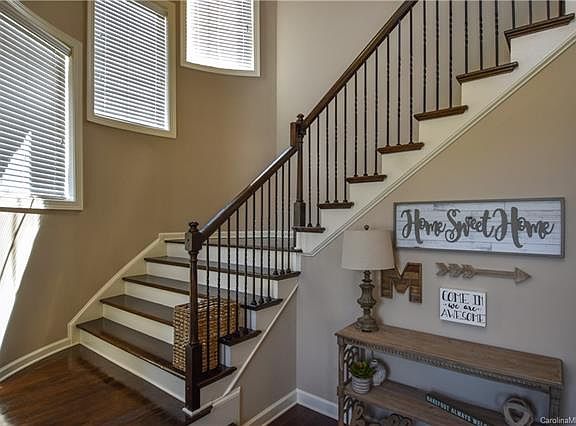 5th image of 129 Abbeville Ln