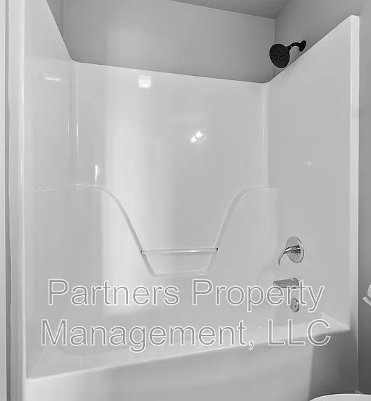 825 N Leverett Ave #2 — Photo 19