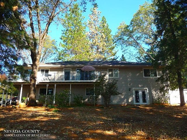 1st image of 15274 Carrie Dr