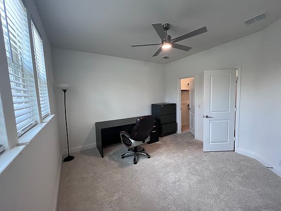 5th image of 108 Saddlewood Trl