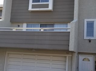 747 Warwick Ave, Thousand Oaks, CA 91360
