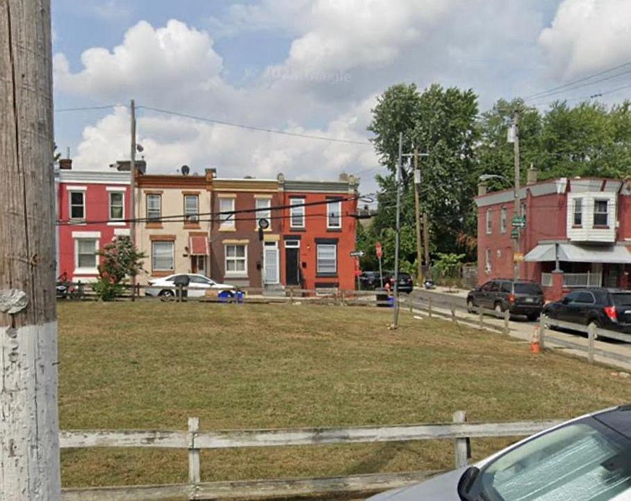 2nd image of 1122-1124 N State St #1126