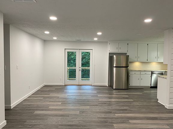 3rd image of 244 Happy Hollow Rd