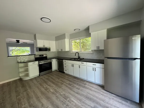 5932 Saranac Dr, Columbus, OH 43232