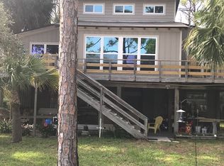 725 E Pine Ave, Eastpoint, FL 32328