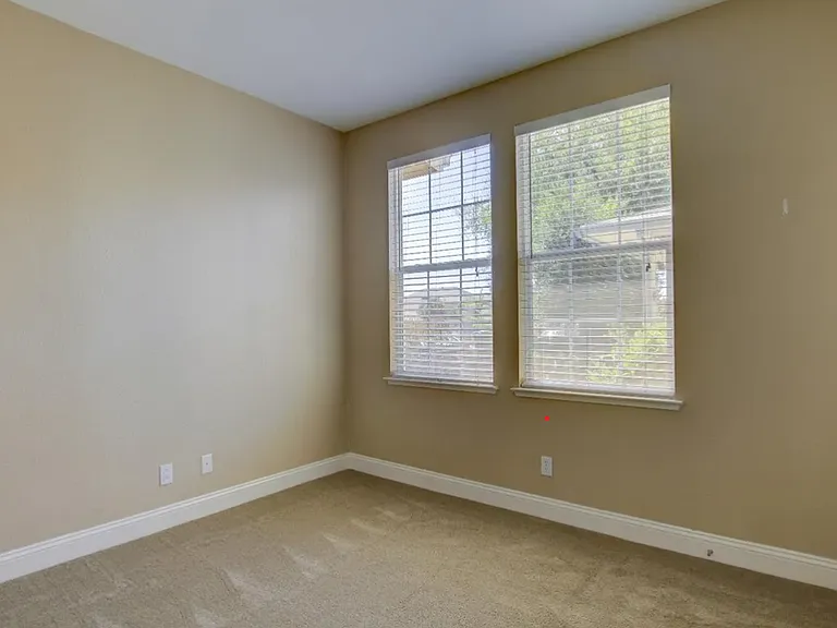 2513 Dakota Ave — Photo 10