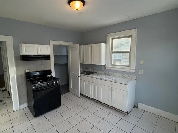 179 Isabella Ave #A, Irvington, NJ 07111