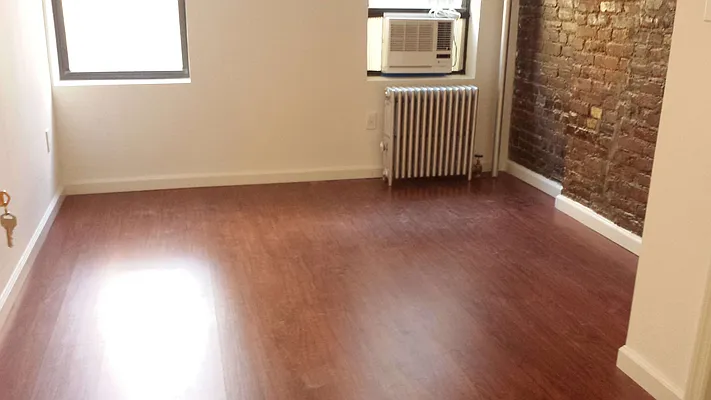 Rented by JMK Realty | media 10