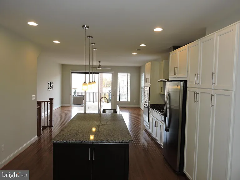 20425 Codman Dr — Photo 7