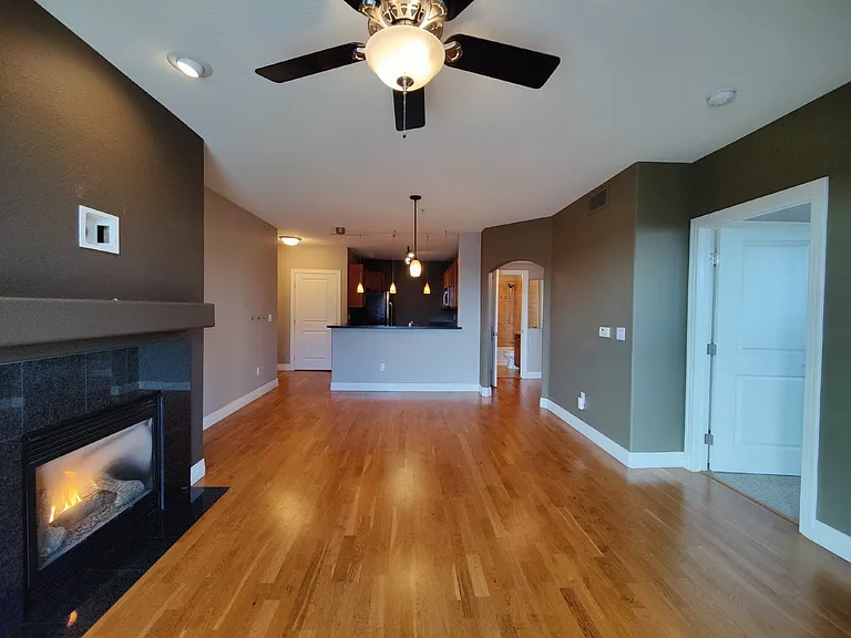 9019 E Panorama Cir #D-404 — Photo 4