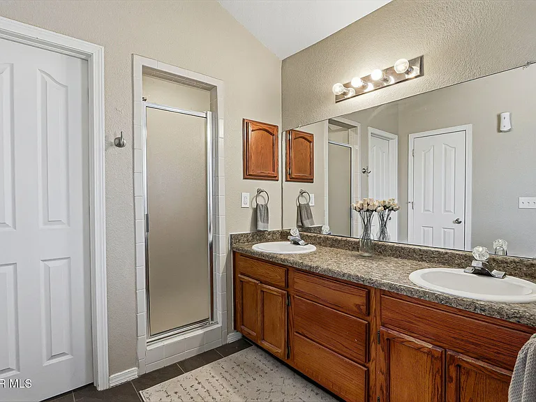 14233 Spanish Point Dr — Photo 28