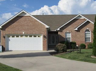 50 Mallard Ct, Crossville, TN 38572