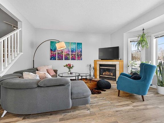 5th image of 32 S Prominence Park SW