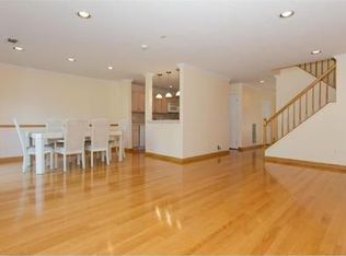 248 Erin Ln, Setauket, NY 11733